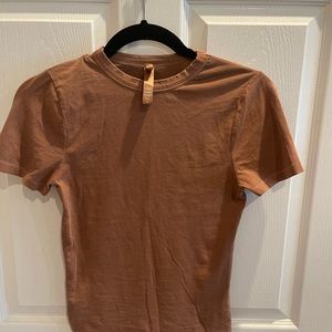 Skims T-shirt
